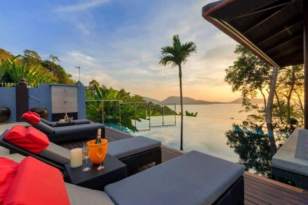 Seaview Villa芭东一线海景豪华6卧别墅 3晚免费接机 女佣管家服务 早餐 Biệt thự