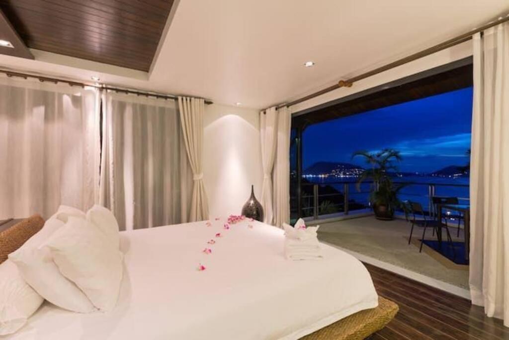 Biệt thự Seaview Villa芭东一线海景豪华6卧别墅 3晚免费接机 女佣管家服务 早餐