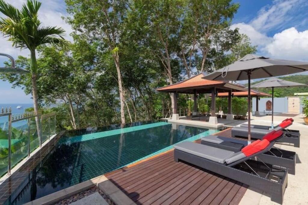Seaview Villa芭东一线海景豪华6卧别墅 3晚免费接机 女佣管家服务 早餐 Biệt thự Patong